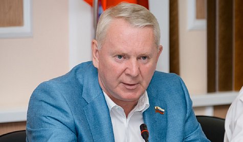 Владельцев обязали регистрировать своих собак